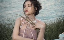 Sự cố thú vị khi chụp ảnh bên bờ sông của HH Phan Hoàng Thu