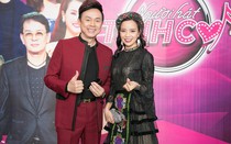 Quán quân Sao Mai 2017 dòng dân gian rạng rỡ bên danh hài Chí Tài