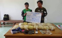 Bắt giữ 2 đối tượng vận chuyển 100.000 viên ma tuý từ vùng tam giác vàng vào Việt Nam