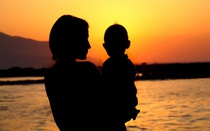 Có được thay đổi họ cho con sau khi ly hôn?