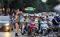 Hà Nội công bố đường dây nóng phản ánh giao thông, đi lại dịp Tết 2021