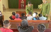 Phát hiện 17 học sinh tự chế pháo nổ bán cho các bạn khác chơi Tết