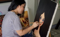 Ngỡ ngàng với bức tranh nghệ thuật làm từ sỏi, đá của nữ họa sĩ 8X
