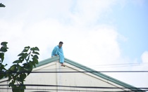 Lý do khiến người đàn ông nhiều lần đòi nhảy xuống từ nóc bệnh viện