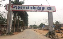 Nóng: Dầu thải bị đổ trộm vào nước sạch sông Đà được người dân địa phương mua để diệt chuột