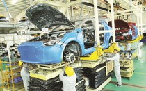 Bộ Tài chính cân nhắc sửa đổi chính sách thuế với ô tô Việt