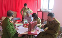 Hưng Yên: Bị xử phạt vì quảng cáo, kinh doanh nấm linh chi, thớt nhựa nhập lậu