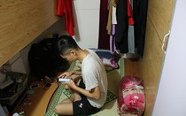 Khám phá cuộc sống khó tin nhưng có thật bên trong phòng trọ “hộp diêm” chỉ 3m2 giữa lòng Hà Nội