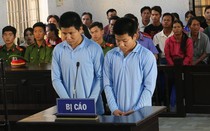 Xét xử vụ nhóm thanh niên rủ nhau ra đường đánh người khiến cô gái 17 tuổi tử vong