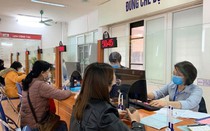 Nghỉ việc chờ đủ tuổi hưởng lương hưu có được nhận trợ cấp thất nghiệp?