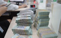 Yêu cầu các ngân hàng giám sát chặt chẽ việc góp vốn không đúng quy định