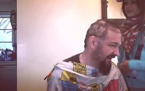 “Nổi sóng” mạng: Trào lưu cắt tóc tại nhà trong mùa dịch Covid-19, kẻ khóc người cười