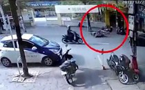 Clip: Chạy ngược chiều, người đàn ông tông vào xe đạp điện tử vong tại chỗ