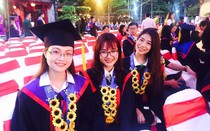 Nữ thủ khoa từ chối việc làm công chức để dấn thân vào kinh doanh