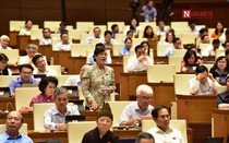 ĐBQH bật khóc phản đối việc tăng giờ làm đối với người lao động