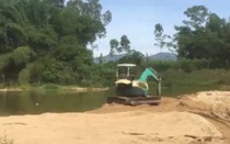 Quảng Ngãi: Nhiều sai phạm về đất đai, Bí thư và Chủ tịch xã bị cách chức
