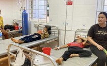 Ăn thịt cóc 3 em nhỏ bị ngộ độc