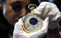 Clip: Cận cảnh chiếc đồng hồ siêu phức tạp trị giá ngang 50 xe Rolls Royce Phantom