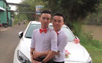 Cặp đôi đồng tính nam tổ chức đám cưới: Chỉ cần có nhau là đủ!