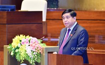 Cơ cấu lại nền kinh tế là nhiệm vụ trọng tâm, cấp bách