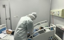 Sức khoẻ của các bệnh nhân Covid-19 nặng: 2 ca vẫn nguy kịch, một ca đã mở khí quản