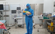 Tết đặc biệt của bác sĩ nơi tuyến đầu chống dịch