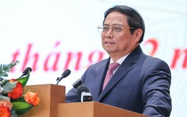 Thủ tướng: Giải quyết dứt điểm tình trạng thiếu thuốc, vật tư y tế