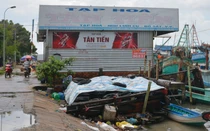 Doanh nghiệp đua nhau lấn chiếm khu trú bão Sông Đốc