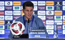 Thua "sốc" Jordan, HLV ĐT Iraq suýt bị phóng viên hành hung
