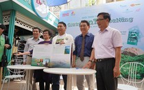 Ngắm triển lãm ảnh “Voọc Chà Vá chân nâu - Báu vật Sơn Trà”