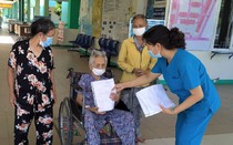 Cụ bà 101 tuổi chiến thắng Covid-19 sau 10 ngày điều trị