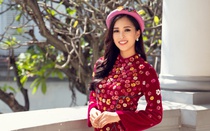 Hoa hậu Tiểu Vy khoe nhan sắc rạng ngời đón xuân