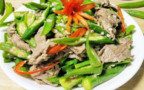 Quên rau muống đi, thịt bò xào với quả này mới là tuyệt hảo