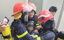 Kịp thời giải cứu 2 nạn nhân thoát khỏi đám cháy ở chung cư Victoria Văn Phú