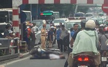 Điều tra nguyên nhân vụ tai nạn giao thông khiến một người đàn ông tử vong tại chân cầu vượt Thái Hà