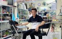 Đàm Vĩnh Hưng bất ngờ trở lại nơi làm việc hơn 20 năm trước