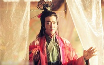 Nam diễn viên đóng Đông Phương Bất Bại công khai bạn gái ở tuổi 61