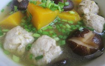 Món ngon cuối tuần: Cách nấu canh bí đỏ mọc tôm ngon ngọt bổ dưỡng