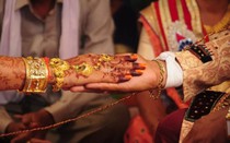 Mẹ chú rể ép hủy đám cưới vì chê dung mạo cô dâu