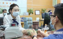 Lãi suất huy động tăng, dòng tiền dịch chuyển sang tiết kiệm