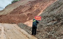 Nghệ An: Mưa lớn kéo dài, nhiều người tử vong thương tâm trong nước lũ