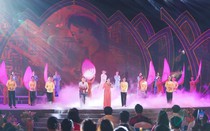 Xúc động chương trình nghệ thuật "Người mẹ Làng sen"