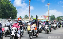 Có nên lo "mang dịch" về quê ăn Tết?