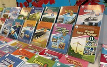 Sách giáo khoa chọn từng môn để thành bộ, khó tính giá cụ thể