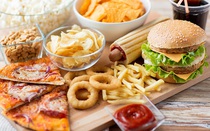 Những loại thực phẩm bạn nên loại bỏ khỏi danh sách nếu muốn giảm cân thành công
