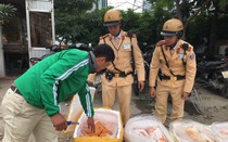 Hà Nội: Bắt giữ 2 tạ nội tạng động vật hôi thối đang được đưa đi tiêu thụ