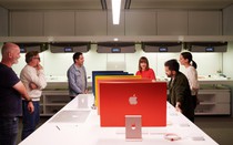 Apple lo “chảy máu chất xám”