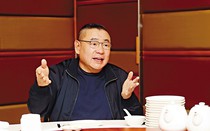 Ông chồng quốc dân vung tiền biến vợ thành tỷ phú thế giới