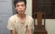 Bắt đối tượng dùng 2 con dao chém tài xế taxi cướp tài sản