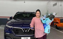 Bóc giá xế hộp NSND Hồng Vân khoe “ông bụt” đứng sau tài trợ